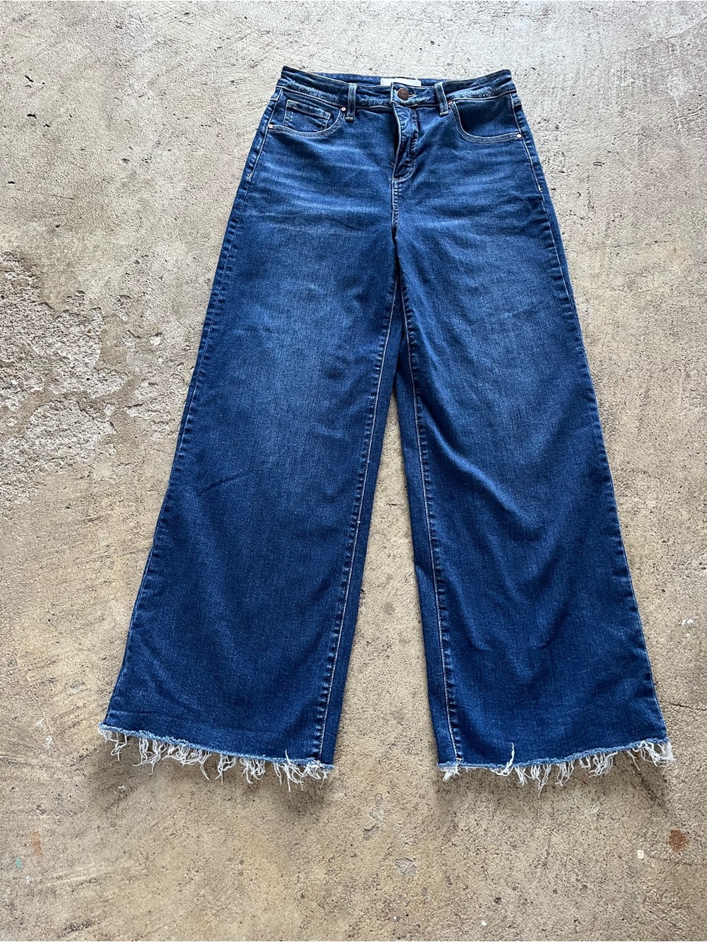 High-Rise Wide Leg Frayed Hem Jeans - Dark Blue